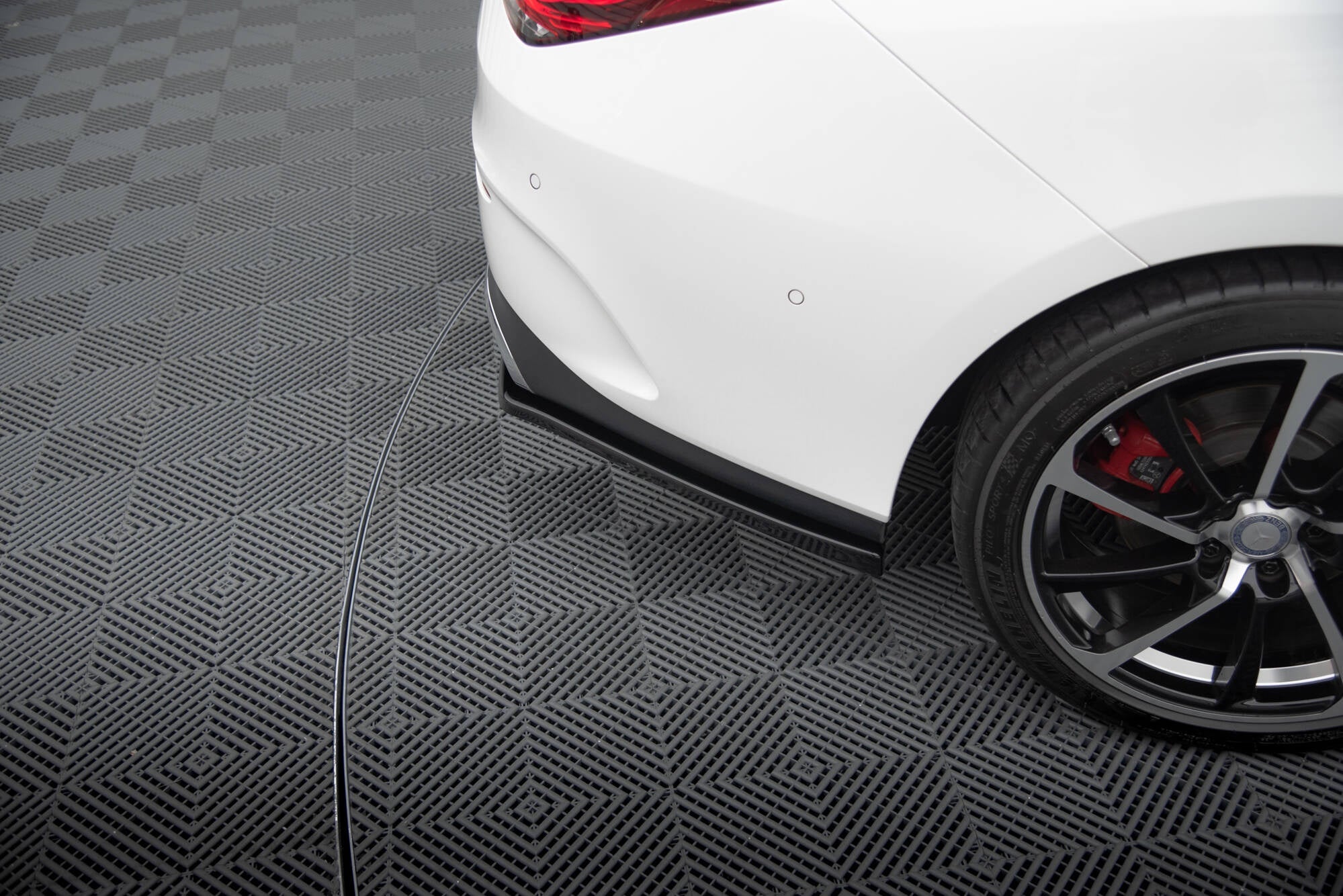 Splitters laterales traseros Mercedes-Benz CLA AMG-Line X118