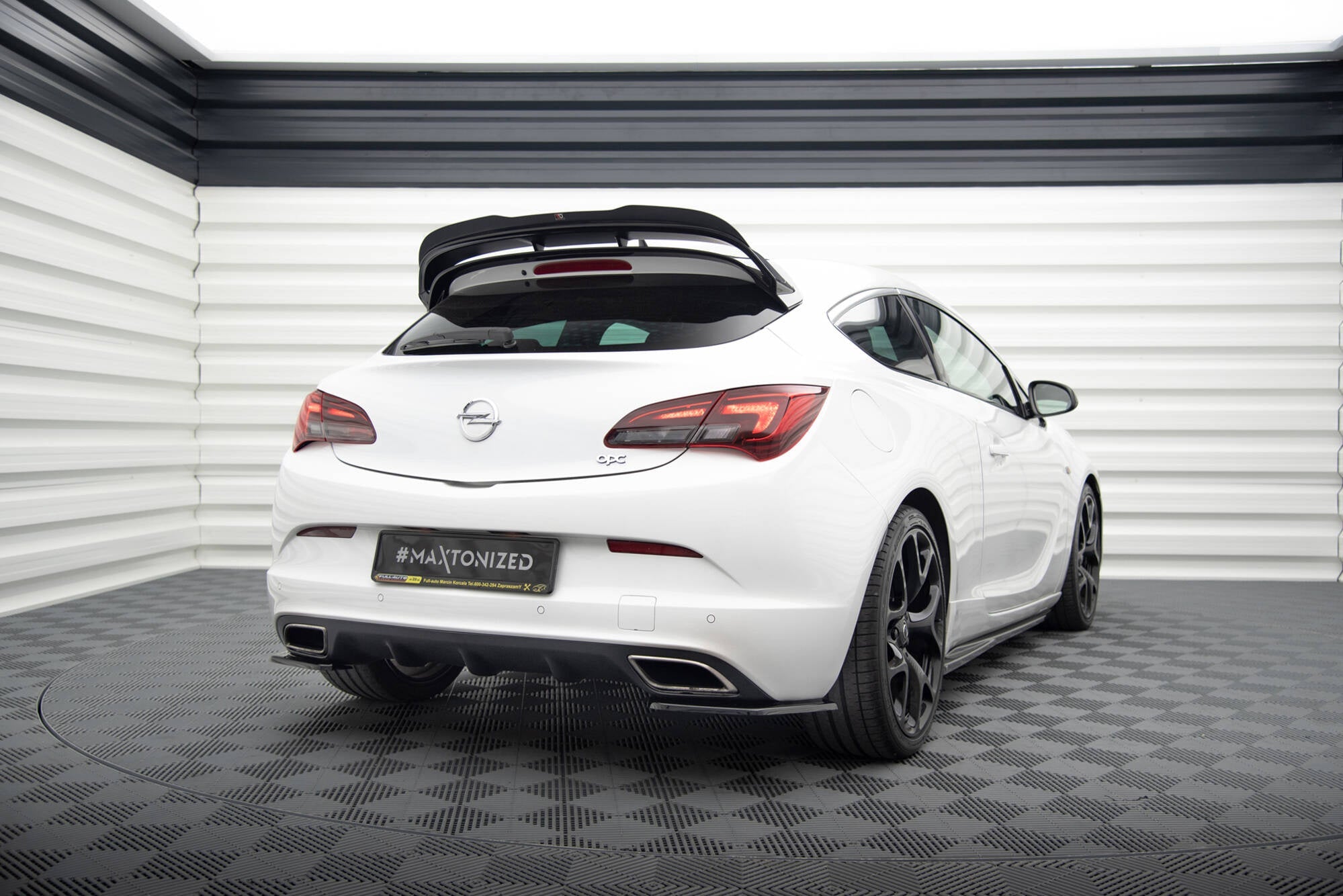 Splitters laterales traseros Opel Astra J OPC/VXR Mk3