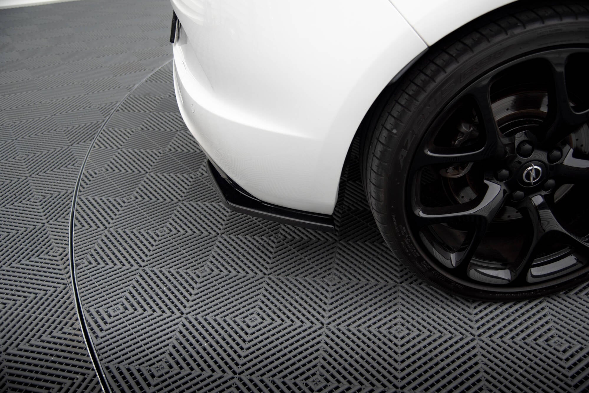 Splitters laterales traseros Opel Astra J OPC/VXR Mk3