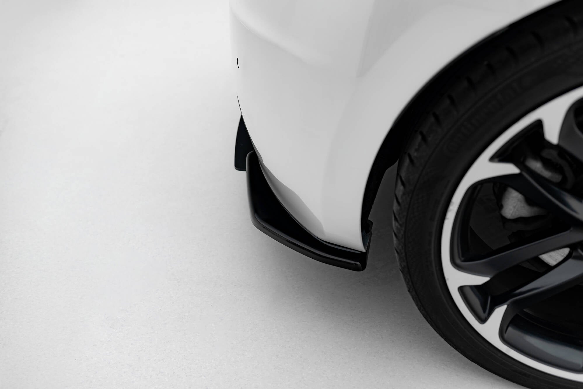 Splitters laterales traseros Peugeot RCZ Mk1 / Mk1 Facelift