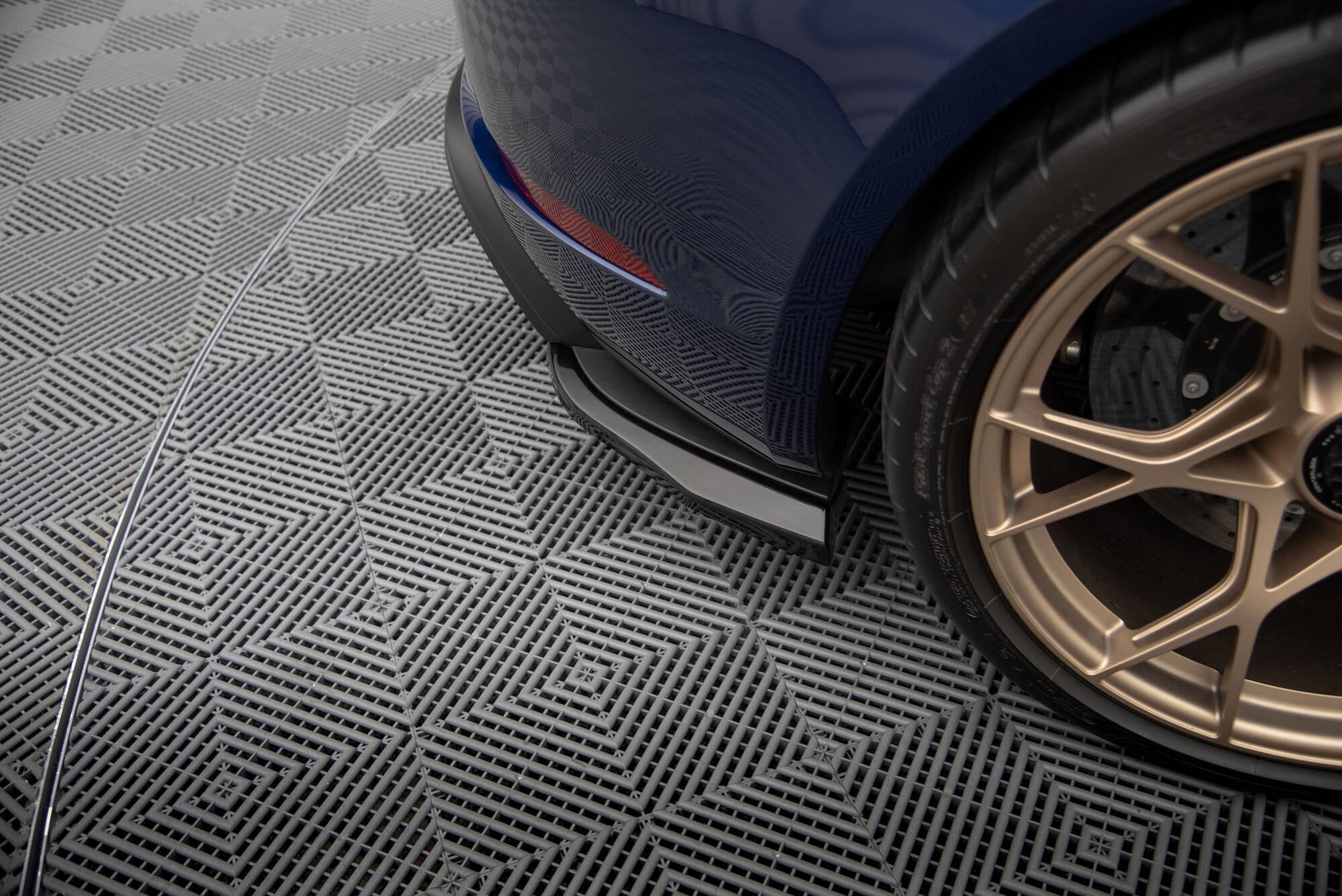 Splitters laterales traseros Porsche 718 Cayman GT4 RS 982c
