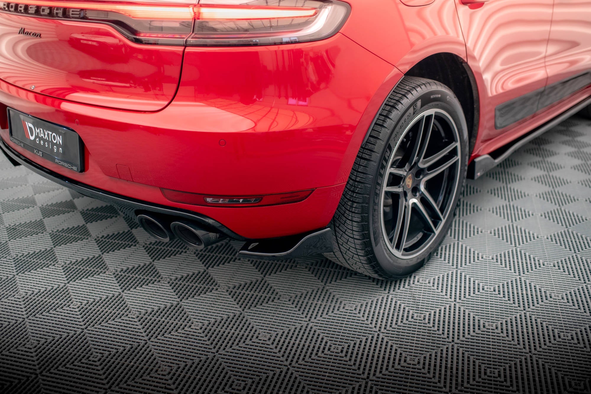 Splitters laterales traseros Porsche Macan GTS / Sport Design Mk1 Facelift