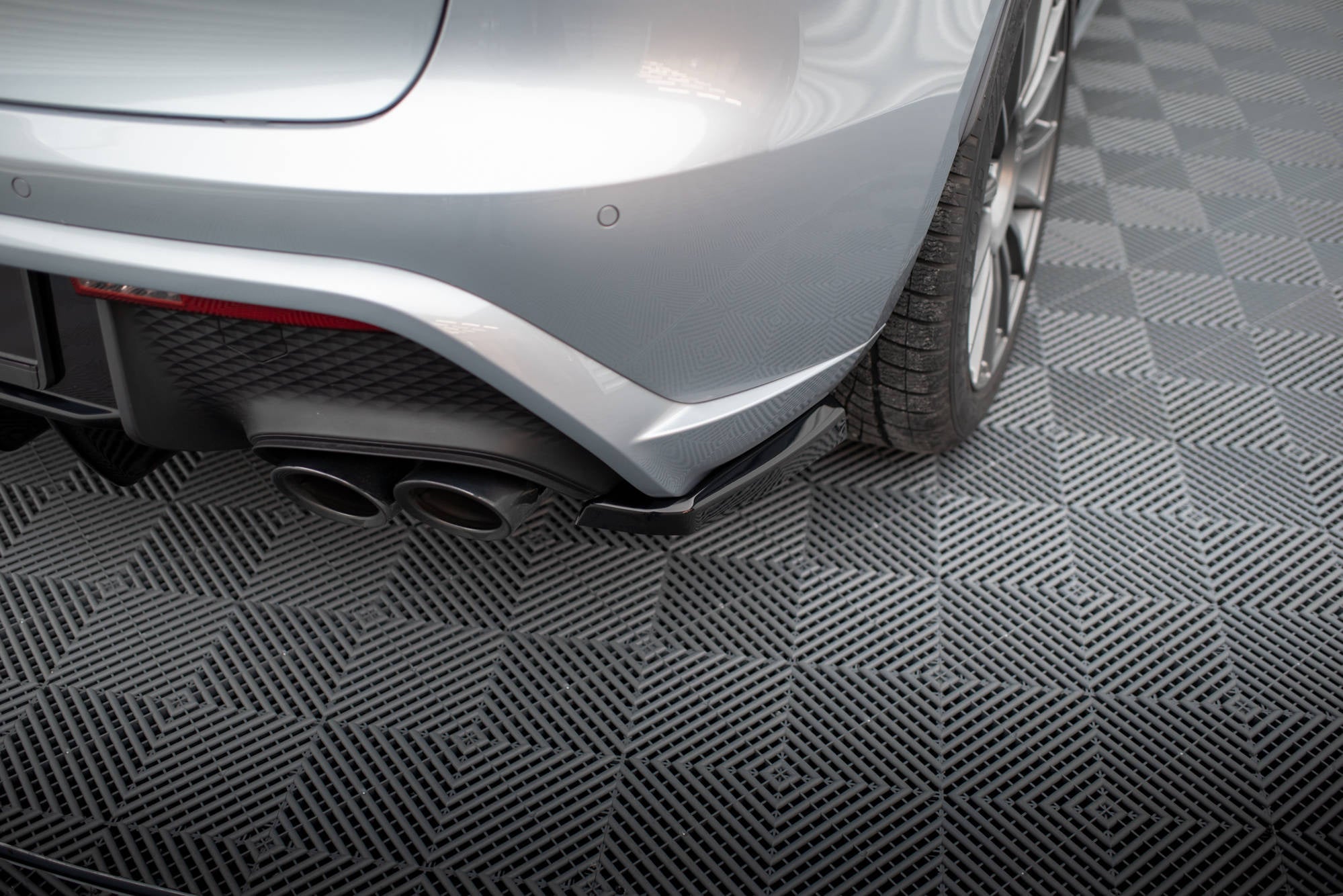 Splitters laterales traseros Porsche Macan Mk1 Facelift 2