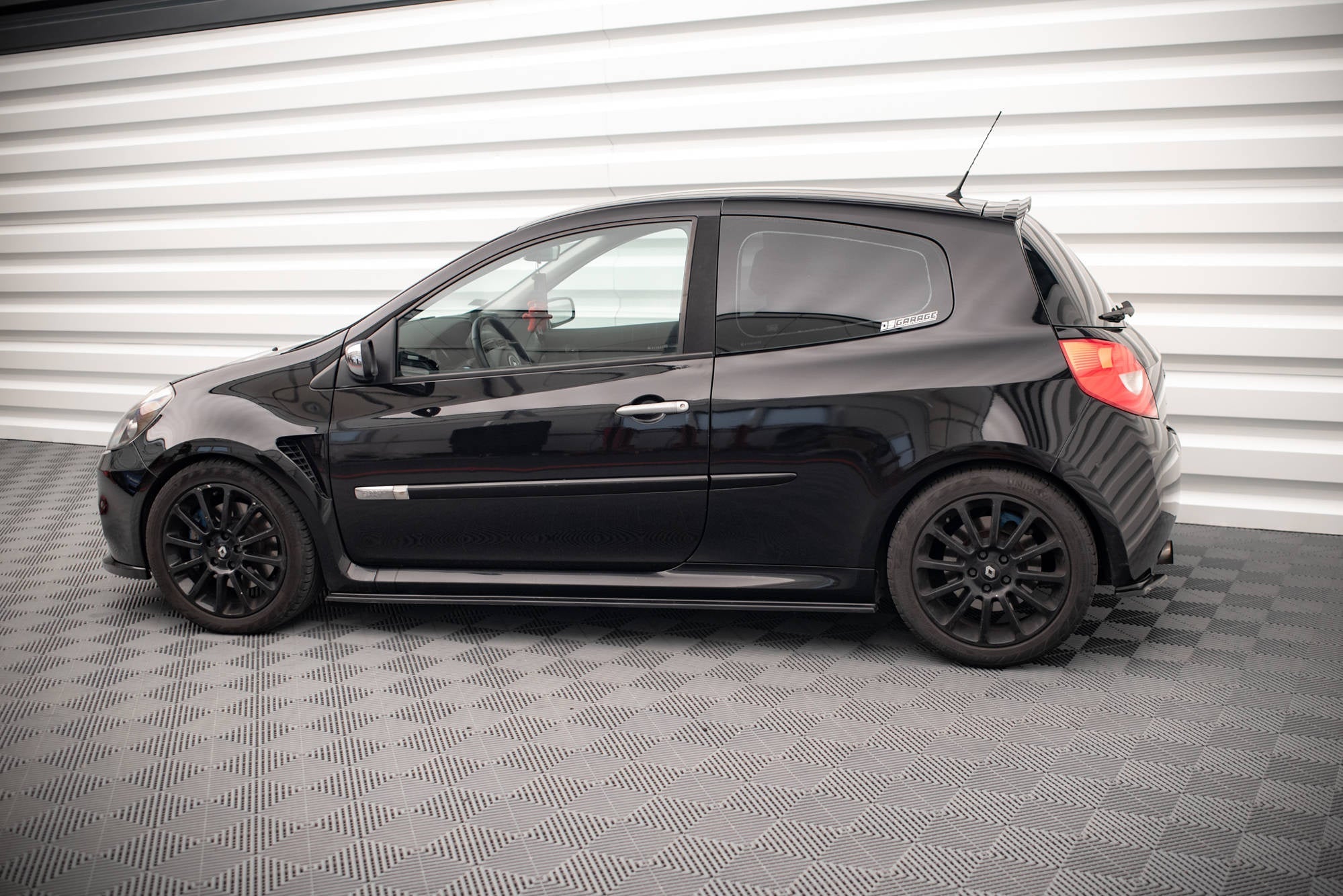 Splitters laterales traseros Renault Clio III RS