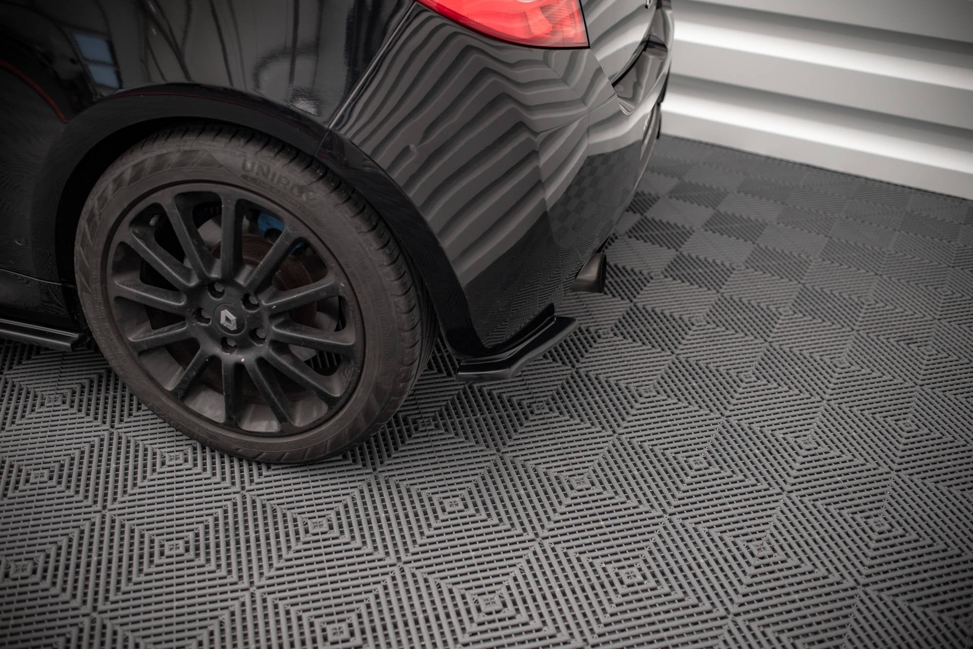 Splitters laterales traseros Renault Clio III RS