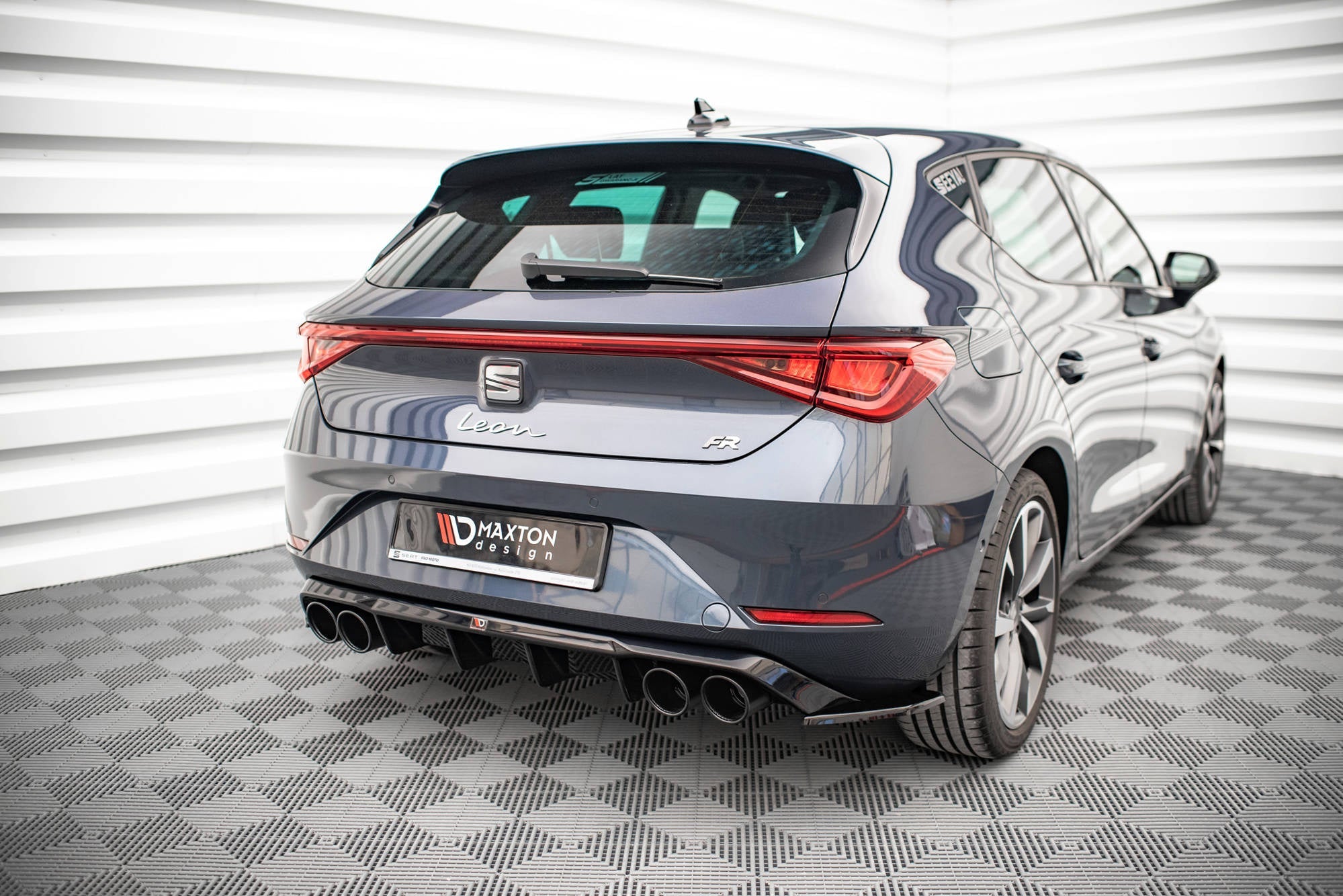 Splitters laterales traseros Seat León FR Hatchback Mk4