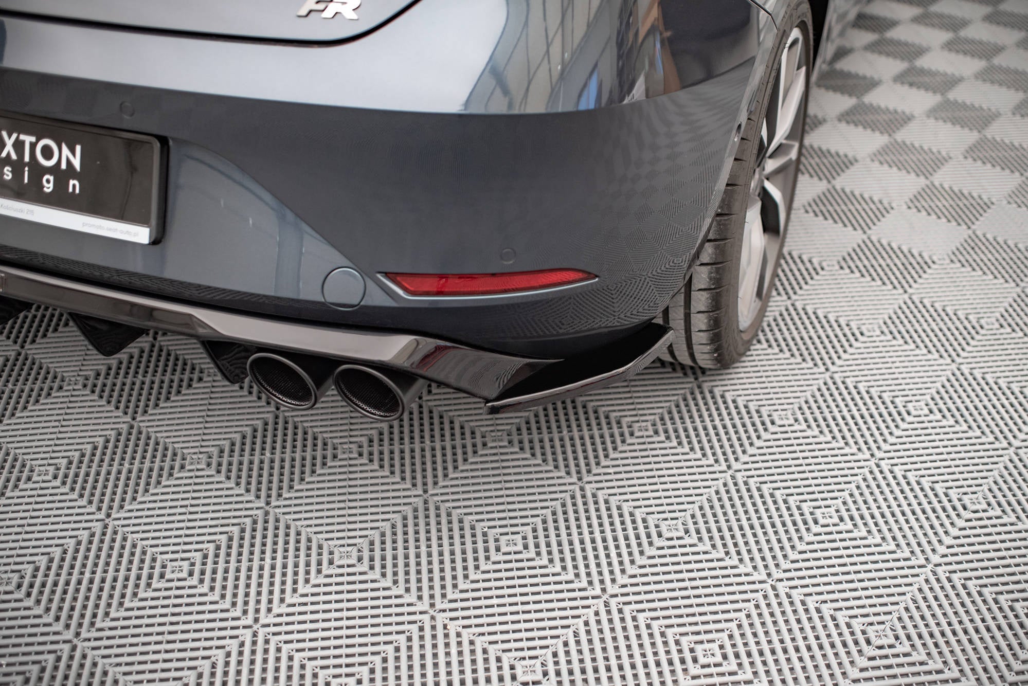 Splitters laterales traseros Seat León FR Hatchback Mk4