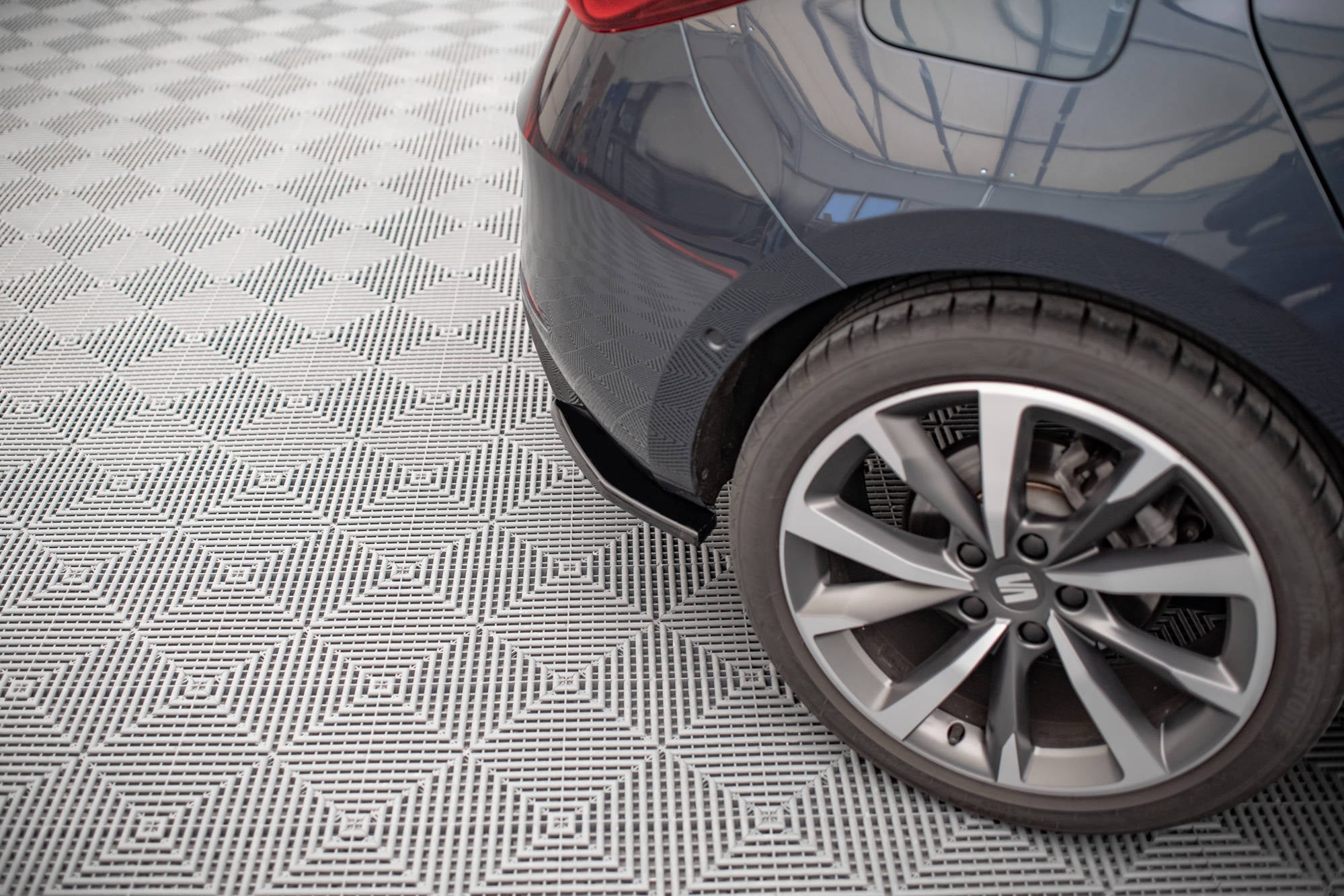 Splitters laterales traseros Seat León FR Hatchback Mk4
