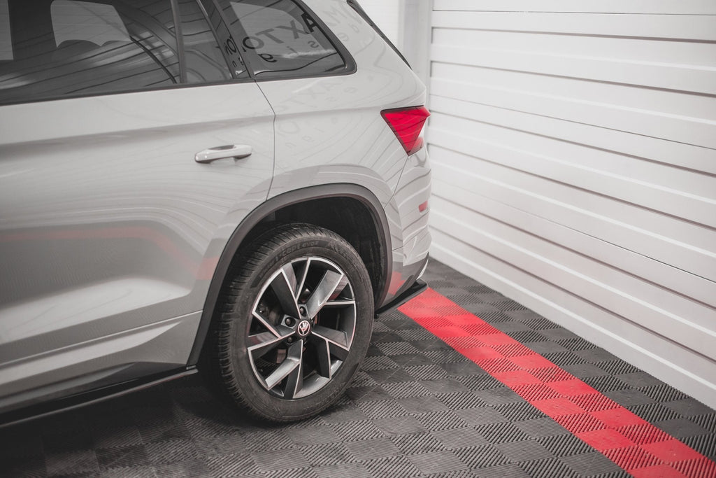 Splitters laterales traseros Skoda Kodiaq Sportline Mk1 / Mk1 Facelift