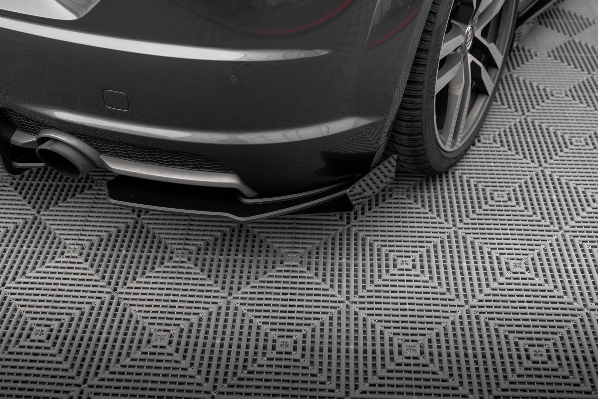 Splitters laterales traseros Street Pro + Flaps Audi TT S-Line 8s