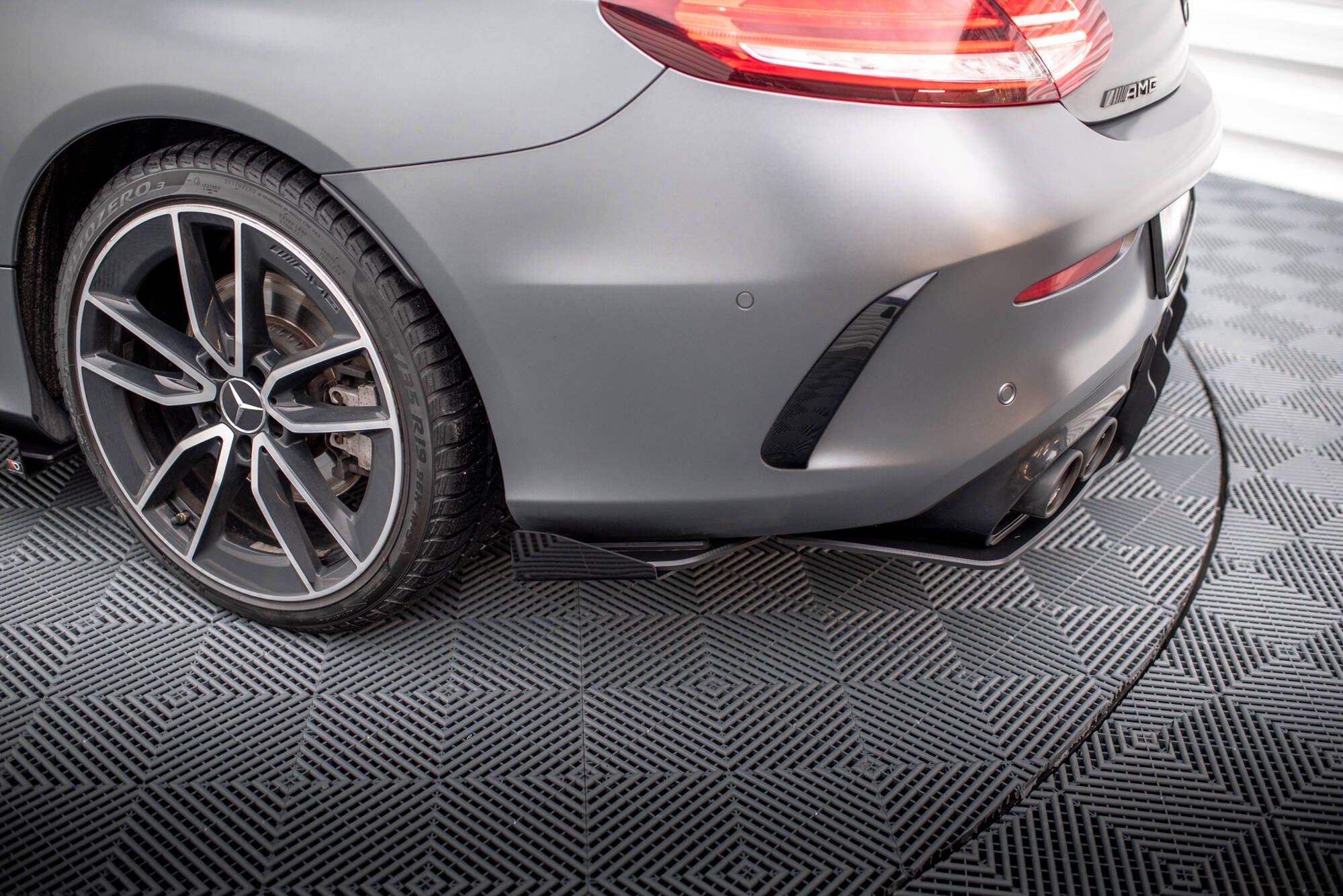 Splitters laterales traseros Street Pro Flaps Mercedes AMG C43 Coupé Cabrio C205 Facelift A205