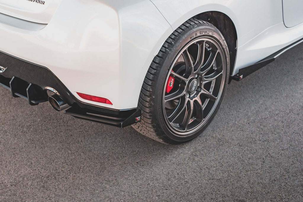 Splitters laterales traseros Street Pro + Flaps Toyota GR Yaris Mk4
