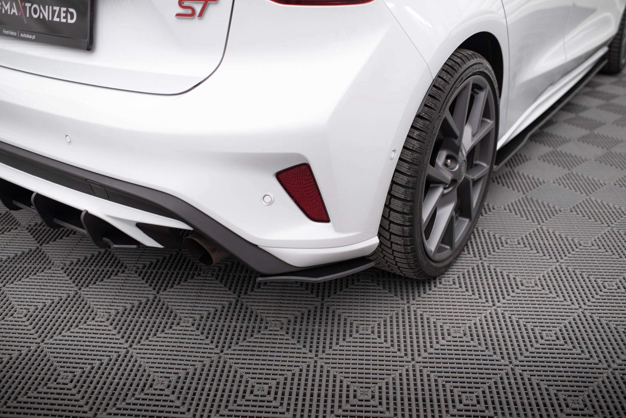Splitters laterales traseros Street Pro Ford Focus ST Mk4