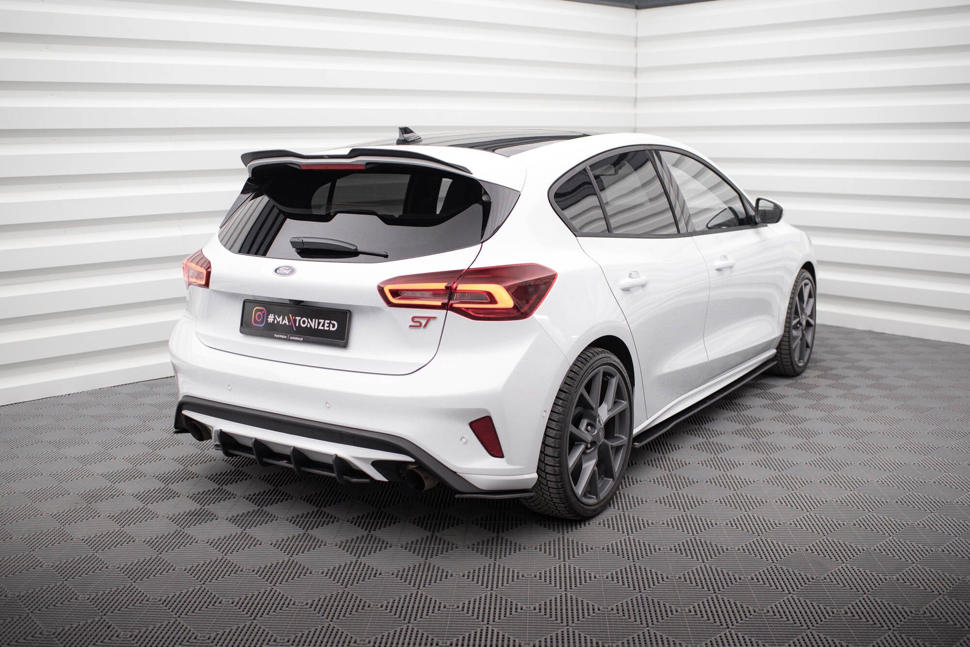 Splitters laterales traseros Street Pro Ford Focus ST Mk4