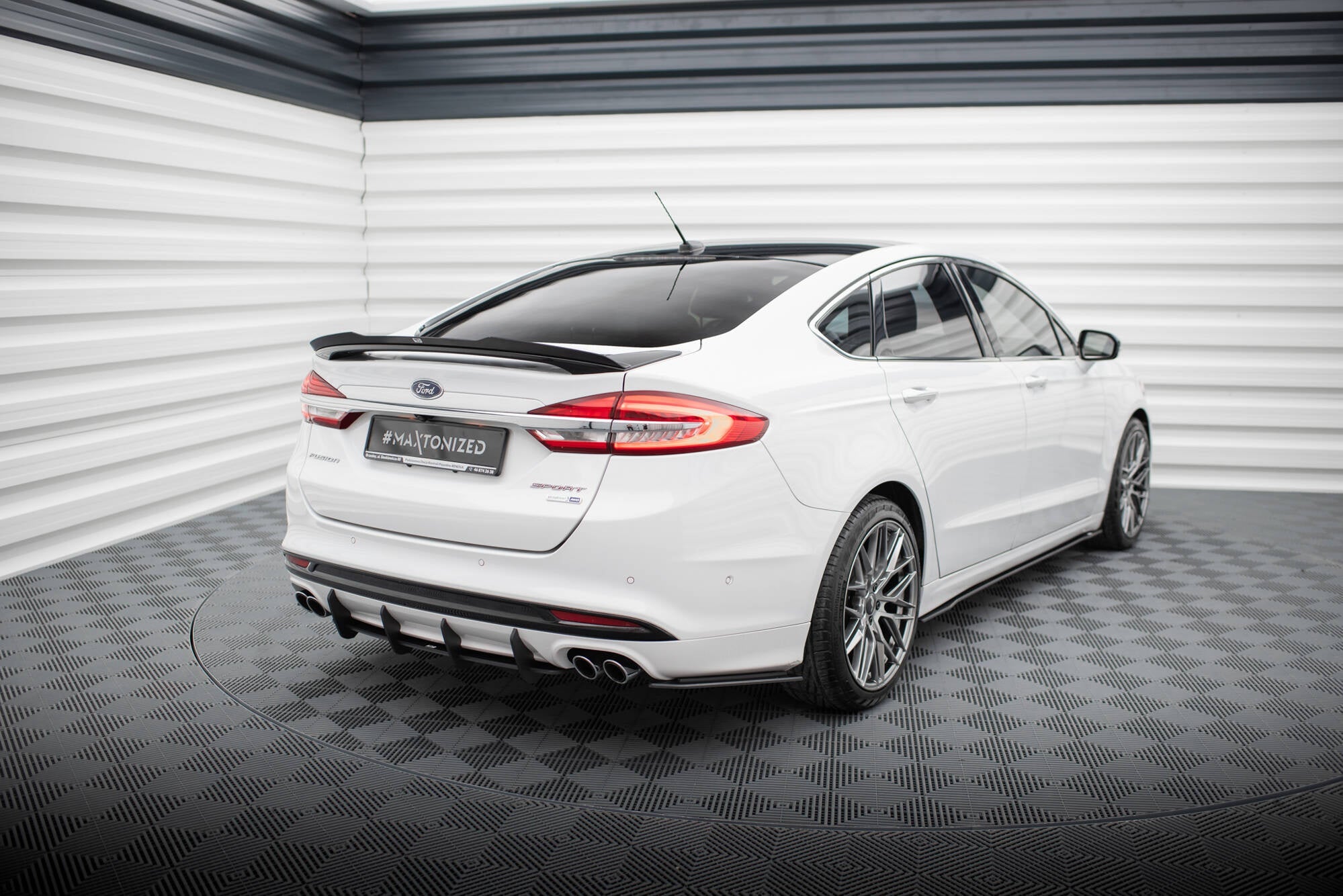 Splitters laterales traseros Street Pro Ford Mondeo Sport Mk5 Facelift Fusion Sport Mk2 Facelift