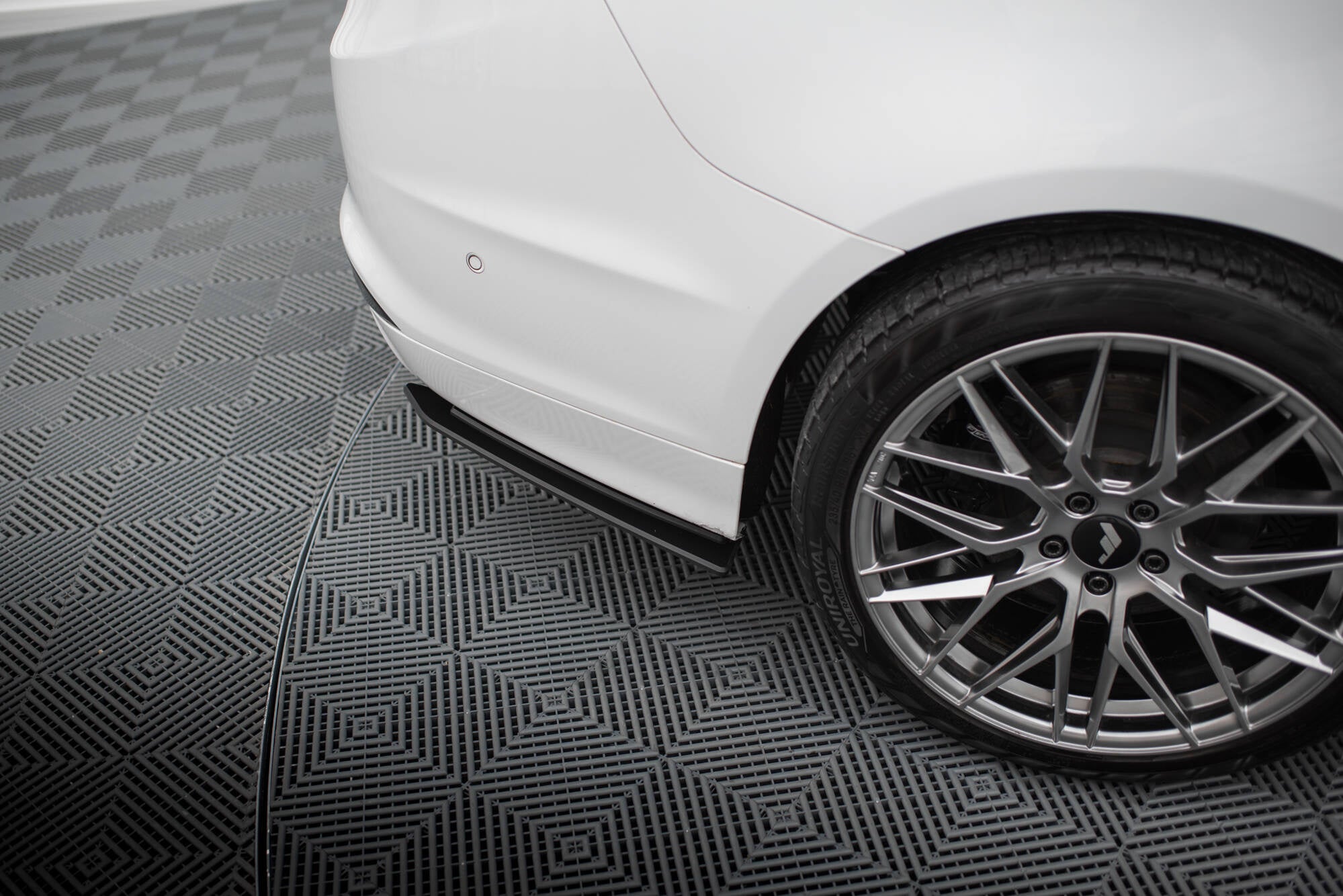 Splitters laterales traseros Street Pro Ford Mondeo Sport Mk5 Facelift Fusion Sport Mk2 Facelift