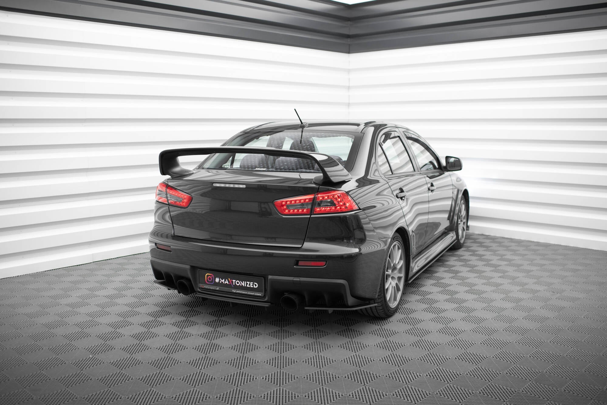 Splitters laterales traseros Street Pro Mitsubishi Lancer EVO X Mk10