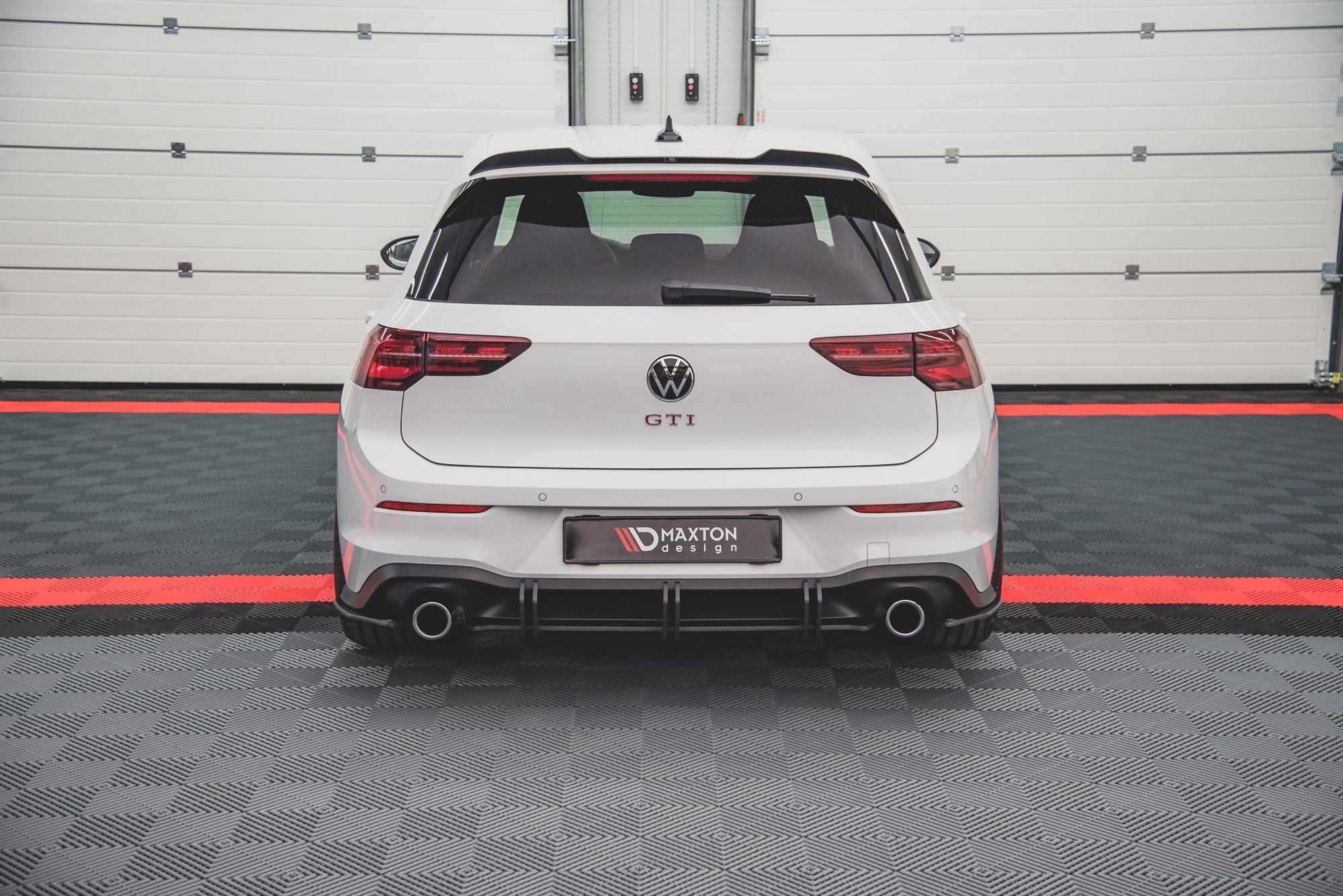 Splitters laterales traseros Street Pro V1 Volkswagen Golf GTI GTE R-Line Mk8