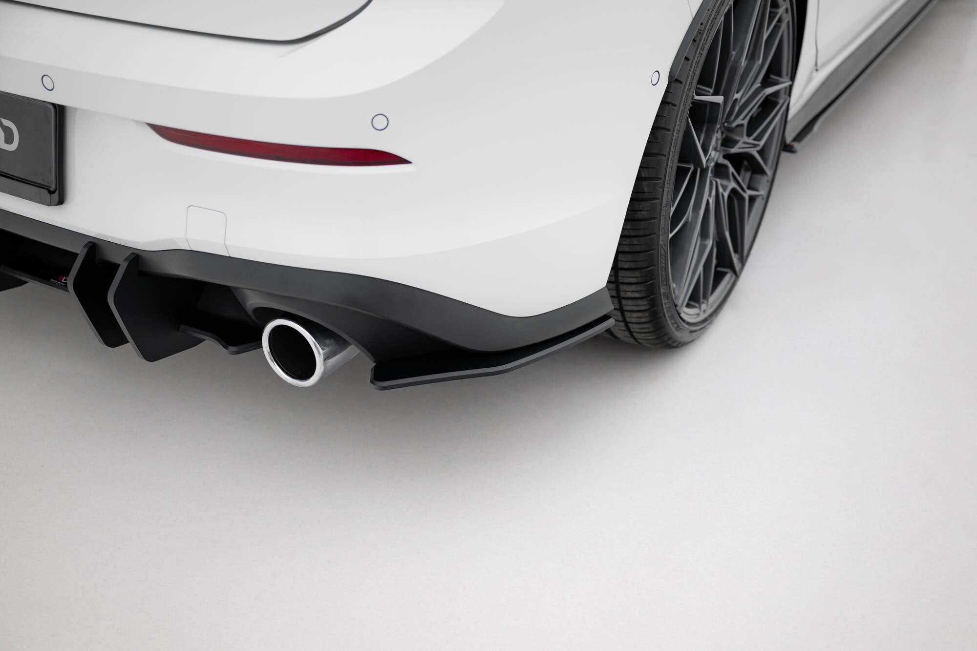 Splitters laterales traseros Street Pro V1 Volkswagen Golf GTI GTE R-Line Mk8