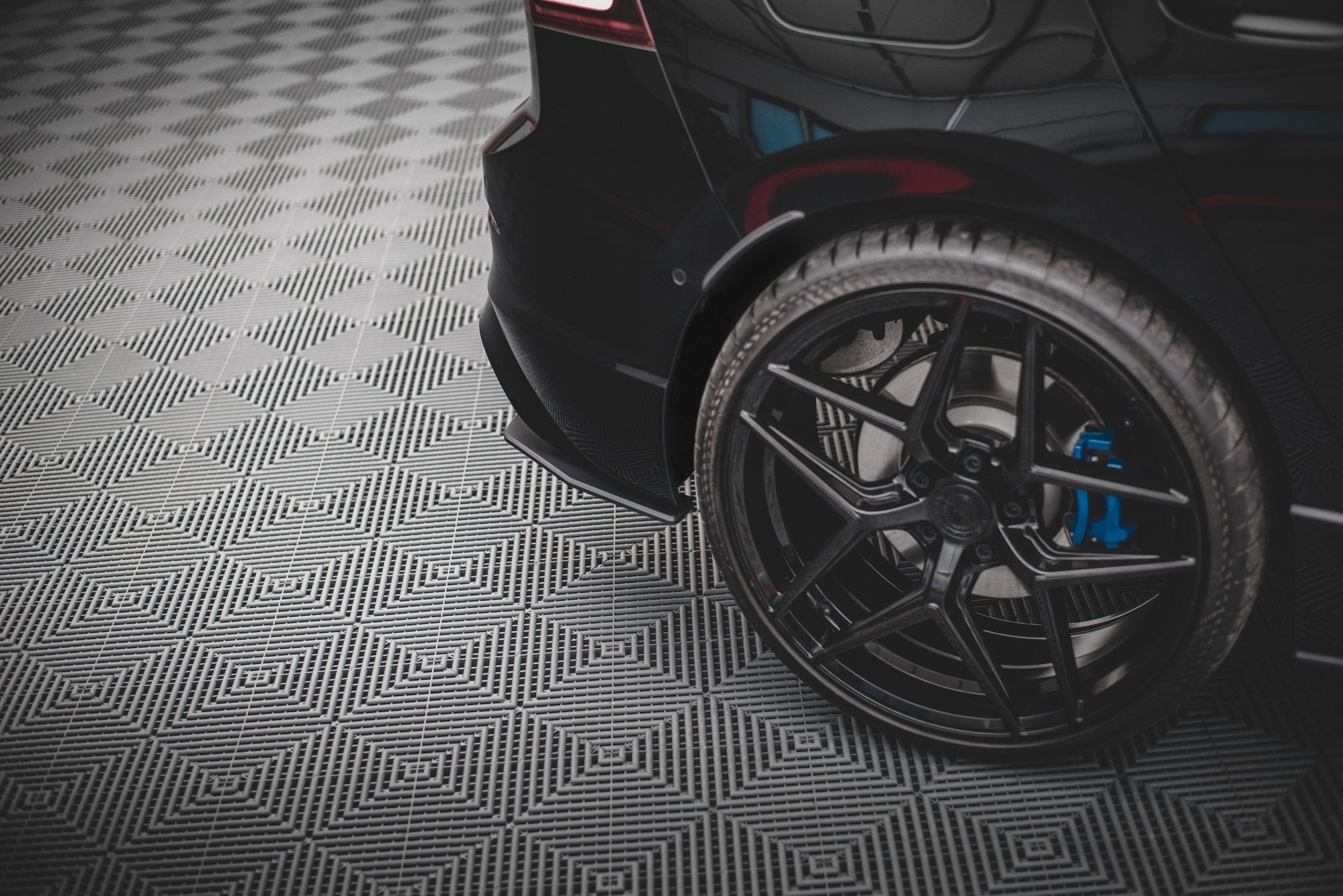 Splitters laterales traseros Street Pro V1 Volkswagen Golf R Mk8 Facelift