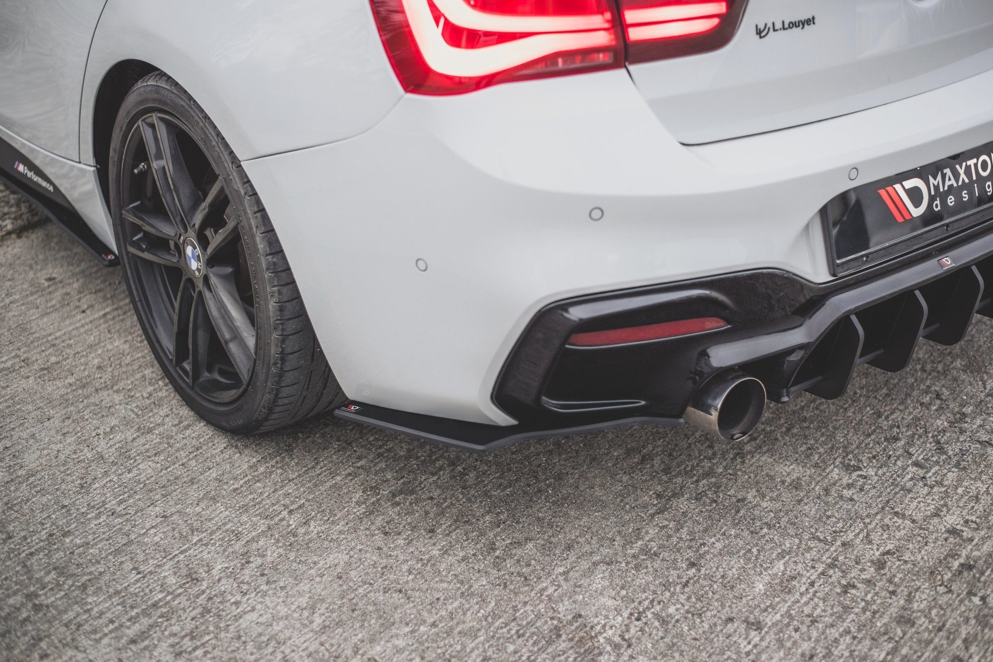 Splitters laterales traseros Street Pro V3 BMW Serie 1 F20 M140i