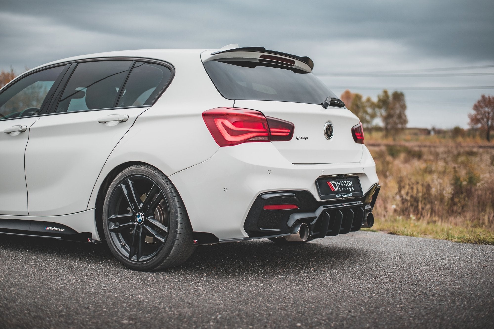Splitters laterales traseros Street Pro V3 Flaps BMW Serie 1 F20 M140i