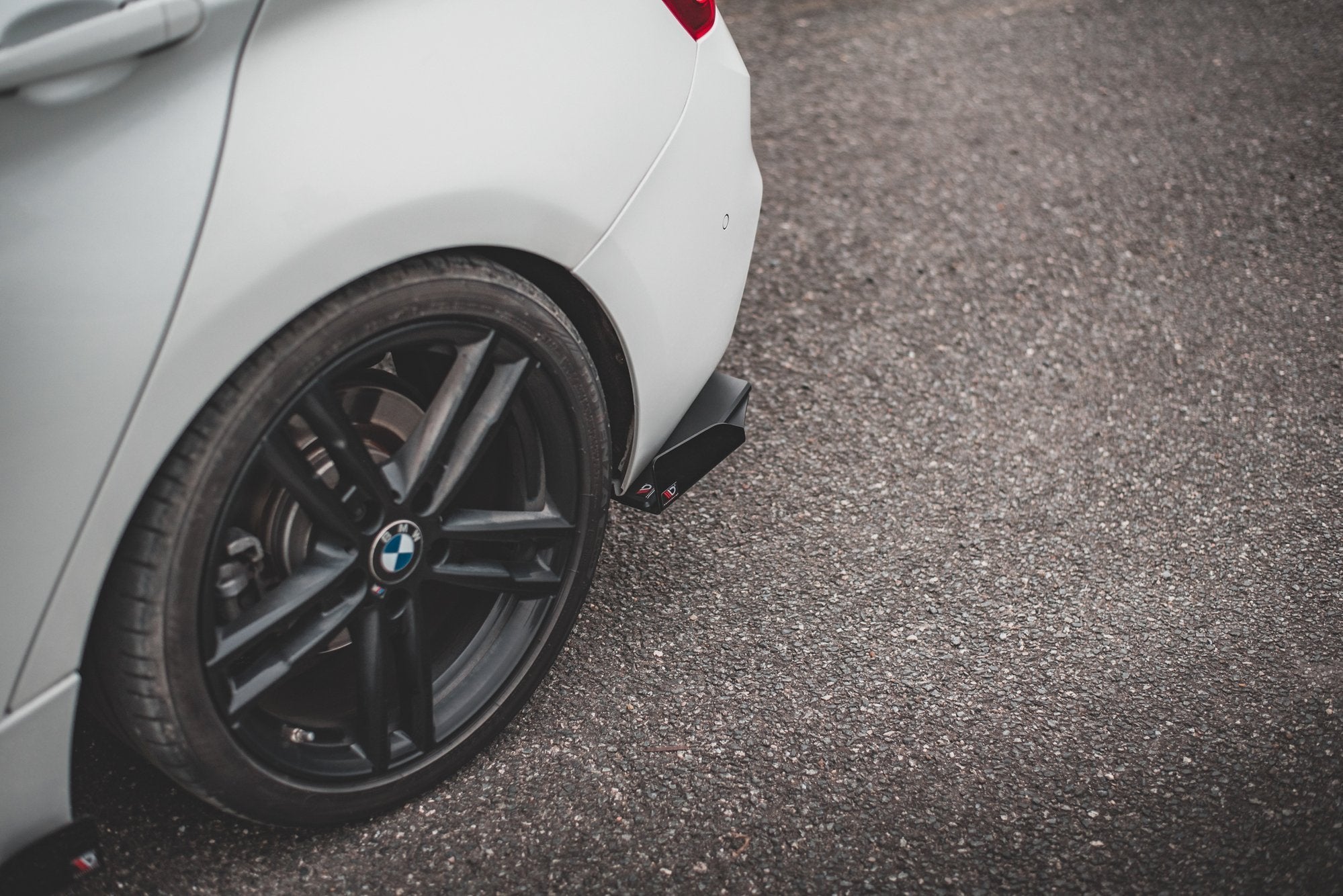 Splitters laterales traseros Street Pro V3 Flaps BMW Serie 1 F20 M140i