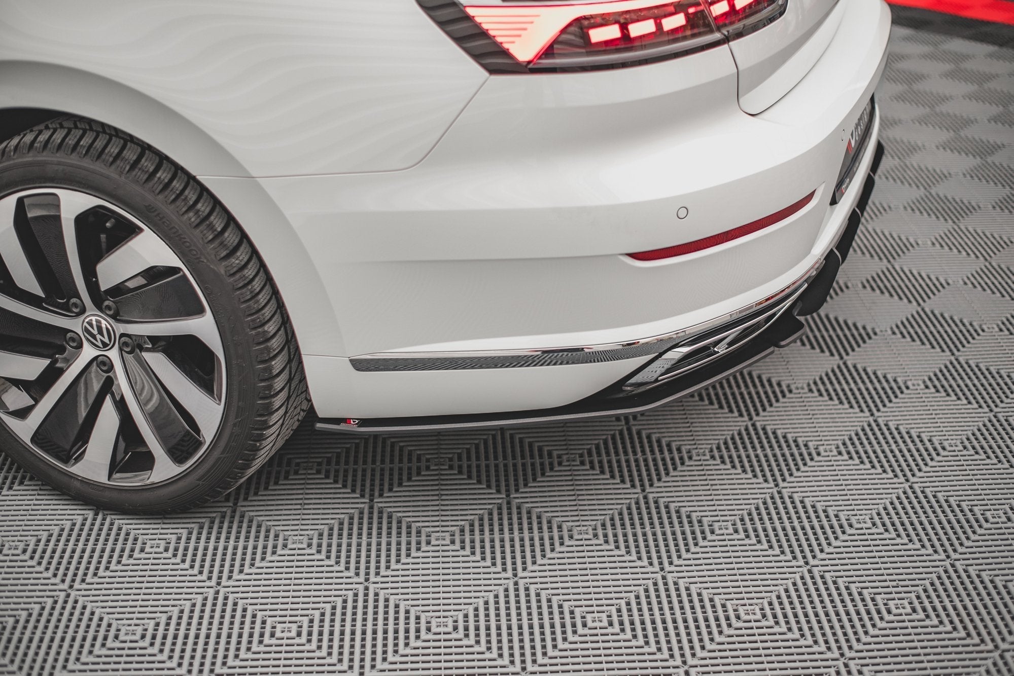 Splitters laterales traseros Street Pro Volkswagen Arteon Berlina Sedán Shooting Brake R-Line Mk1