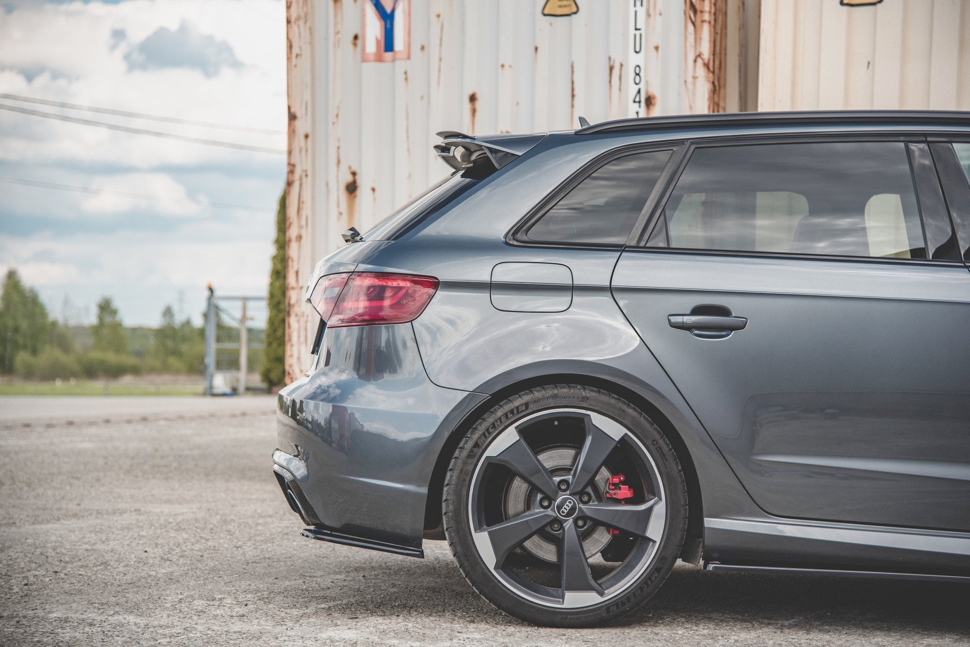 Splitters laterales traseros V.1 Audi RS3 8V Sportback