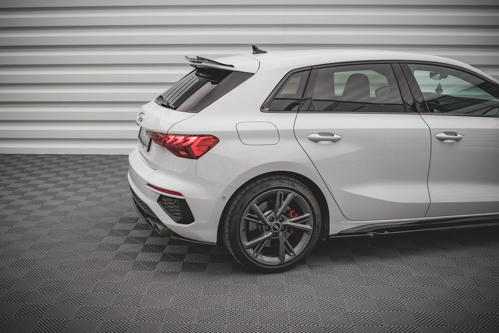 Splitters laterales traseros V.1 Audi S3 Sportback 8Y