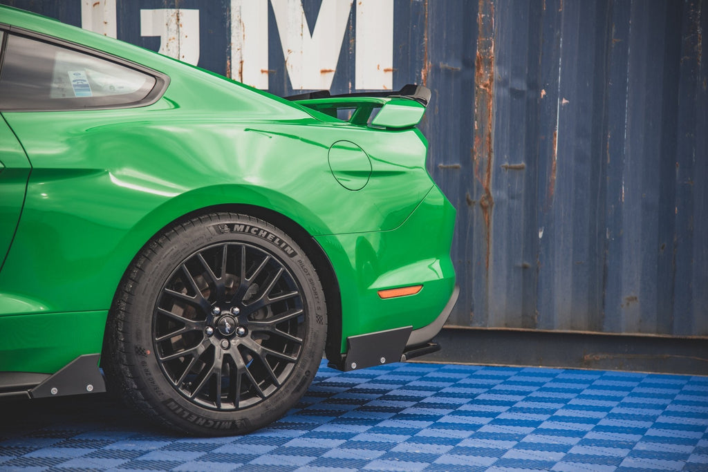 Splitters laterales traseros V.1 + Flaps Ford Mustang GT Mk6 Facelift