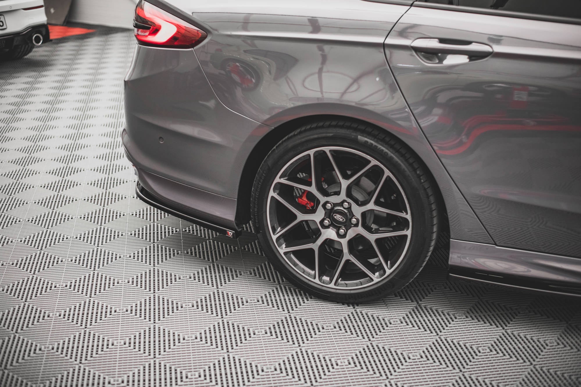Splitters laterales traseros V.1 Ford Mondeo ST-Line Mk5 Facelift