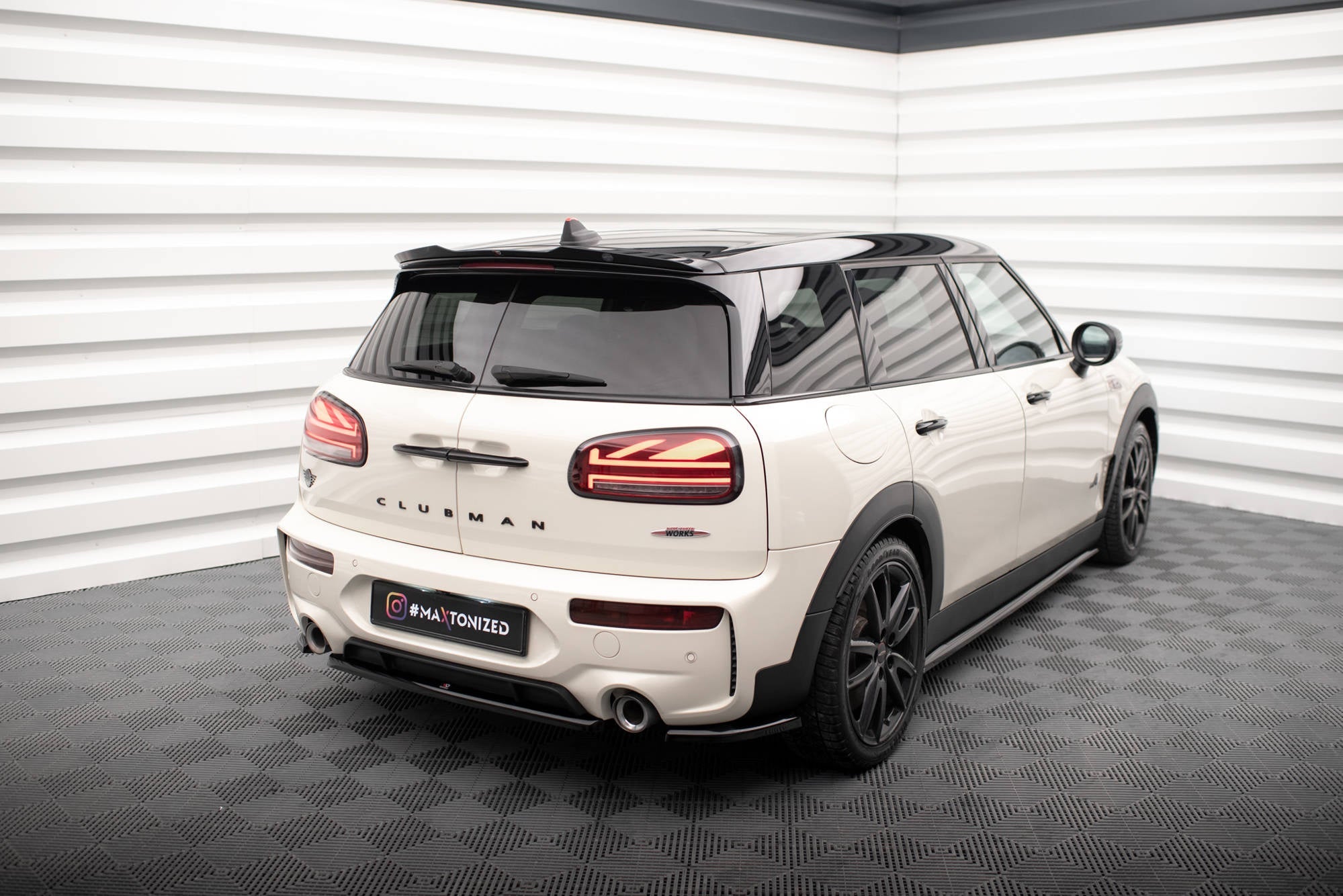 Splitters laterales traseros V.1 Mini Cooper Clubman John Cooper Works F54 Facelift