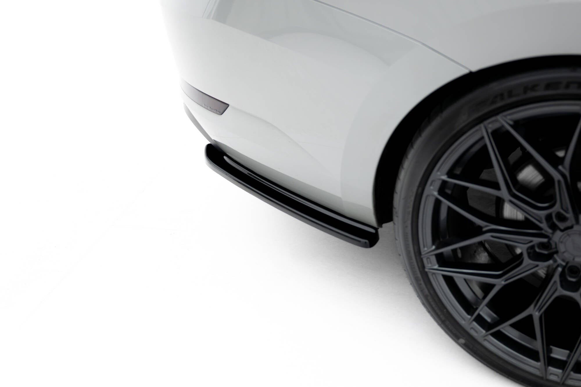 Splitters laterales traseros V.1 Skoda Superb Liftback / Familiar Mk3