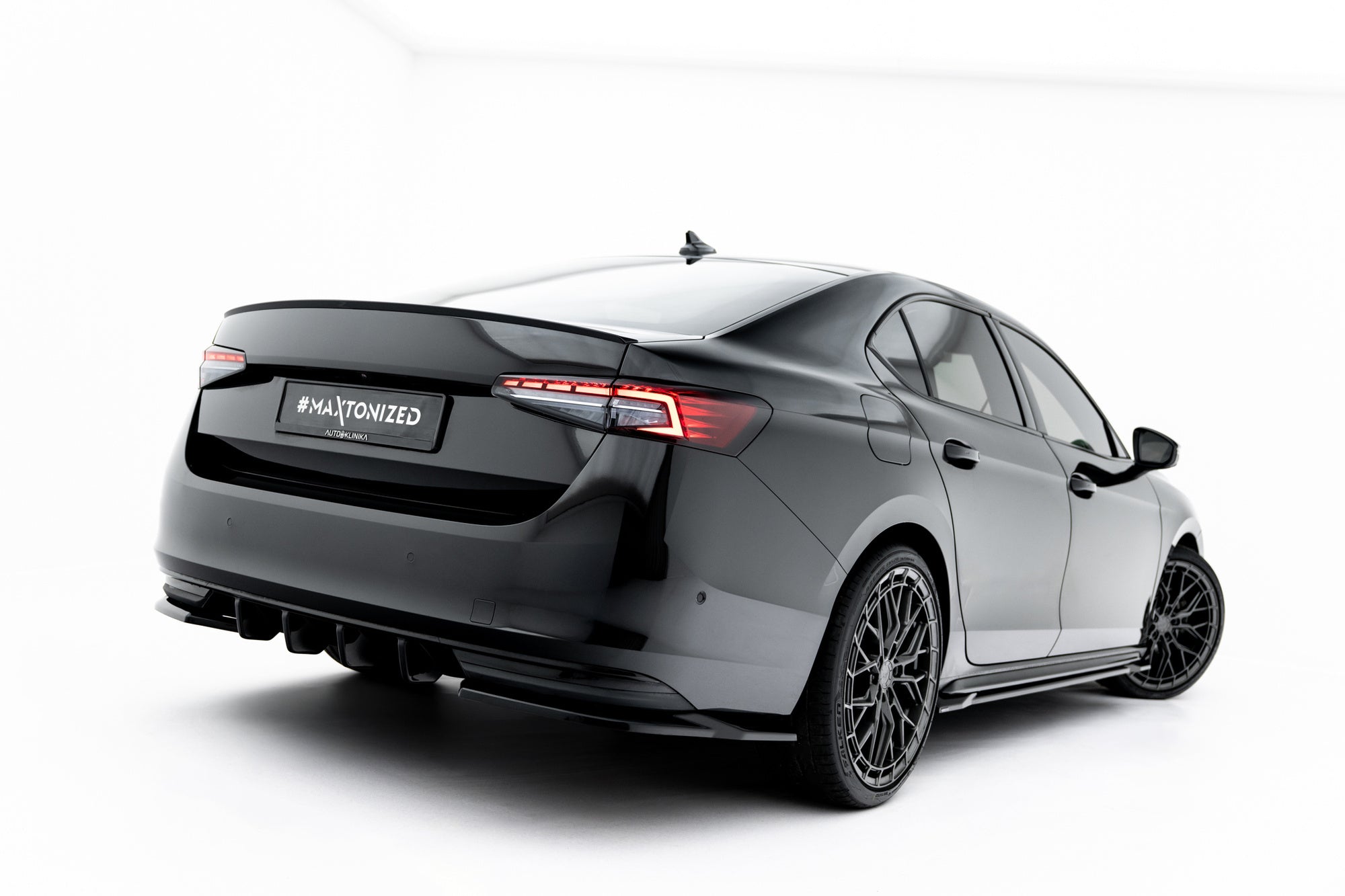 Splitters laterales traseros V.1 Skoda Superb Sportline Mk4