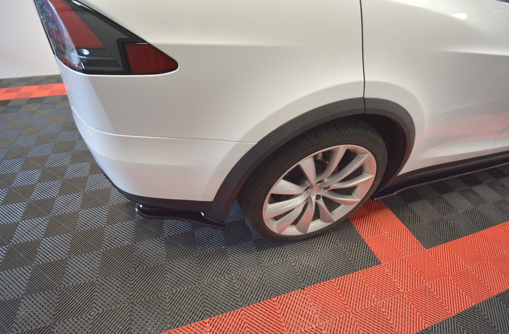 Rear Side Splitters V.1 Tesla Model X Mk1