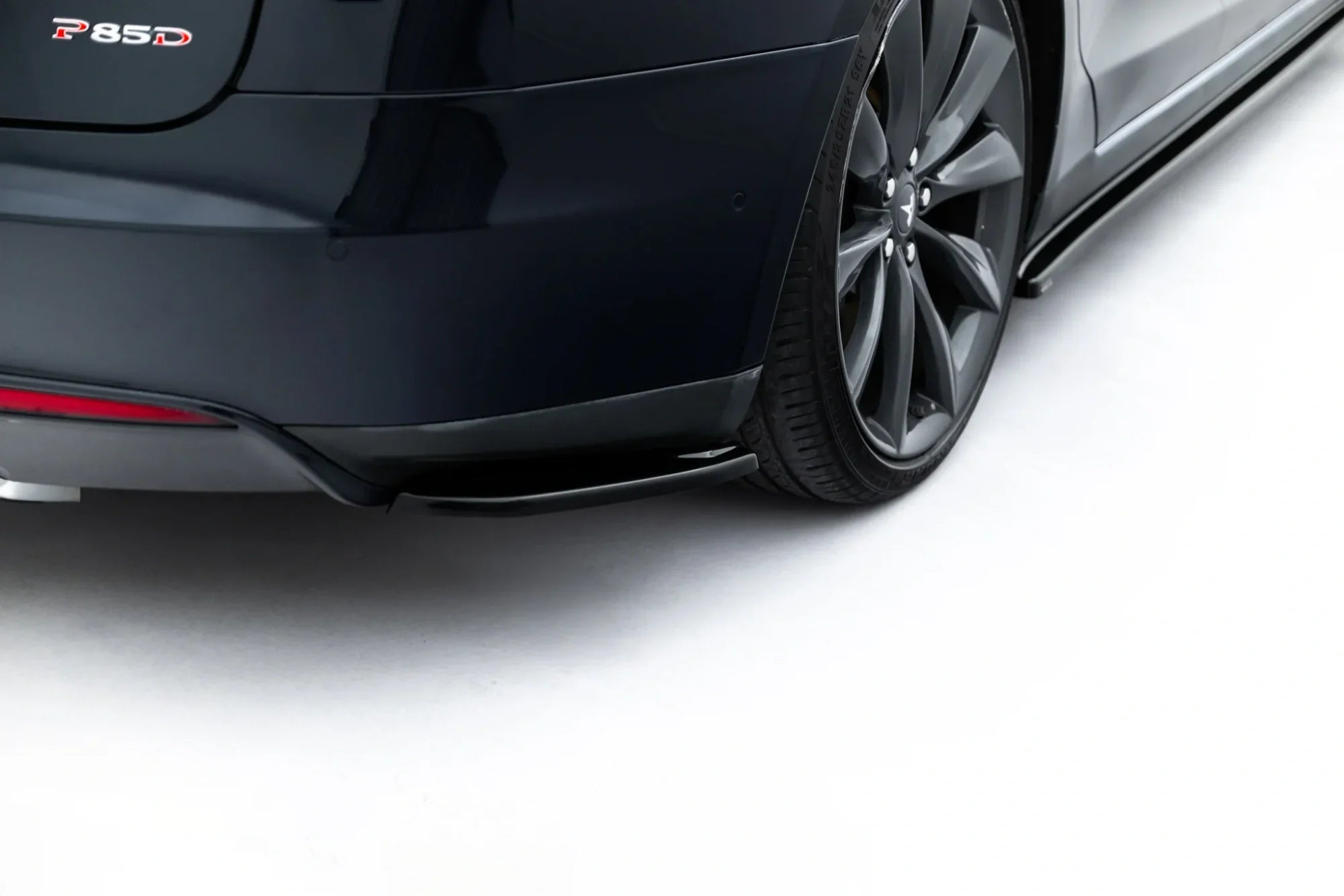 Splitters laterales traseros V.1 Tesla Model S Mk1