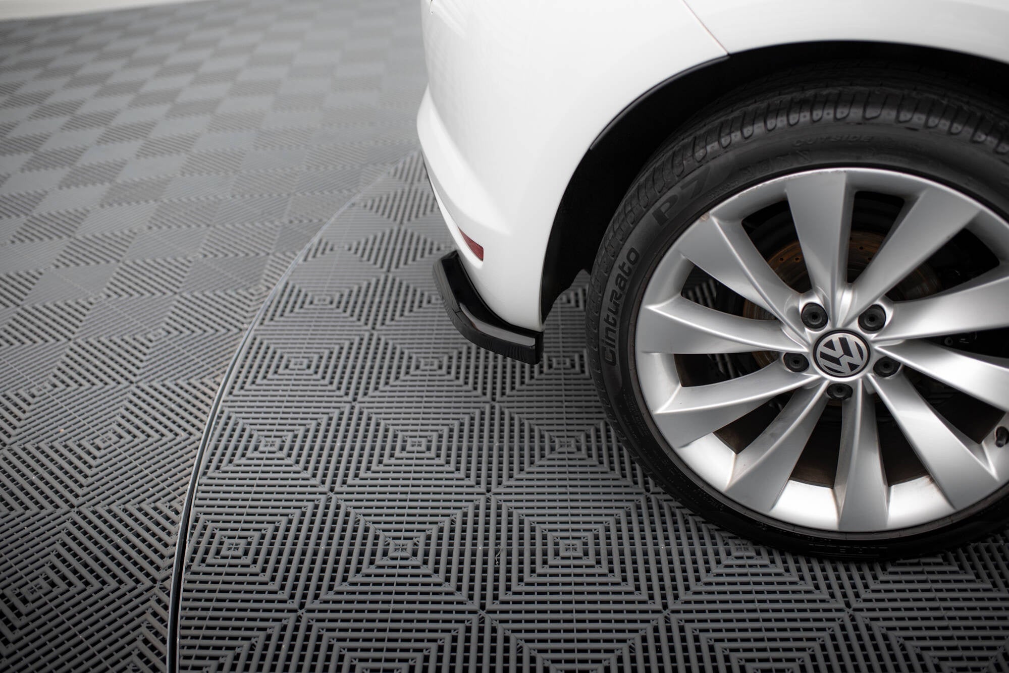 Splitters laterales traseros V.1 Volkswagen Scirocco Mk3 Facelift