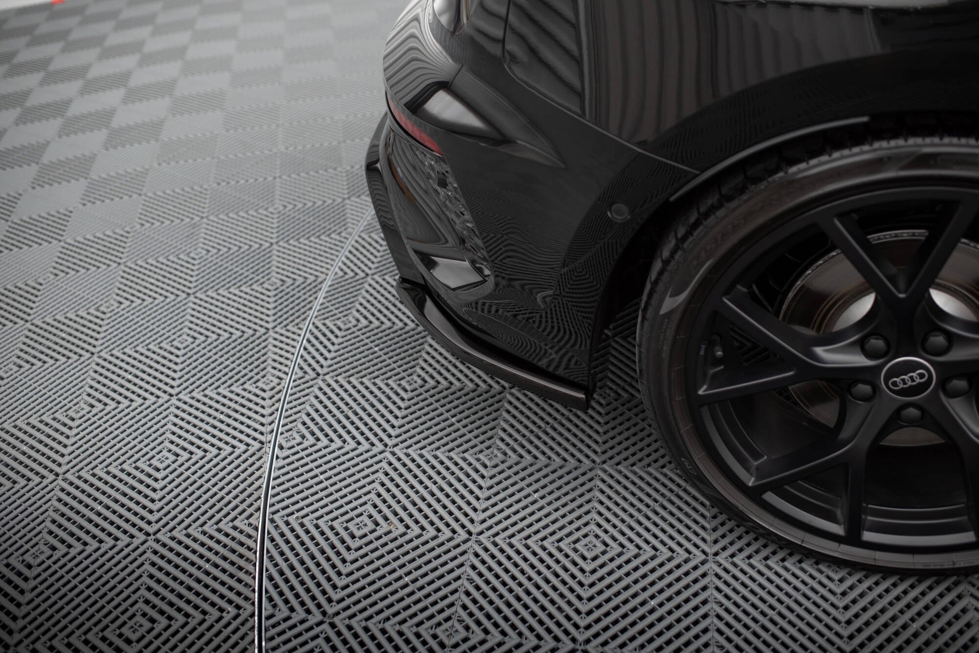 Splitters laterales traseros V.2 Audi RS3 Sportback 8Y