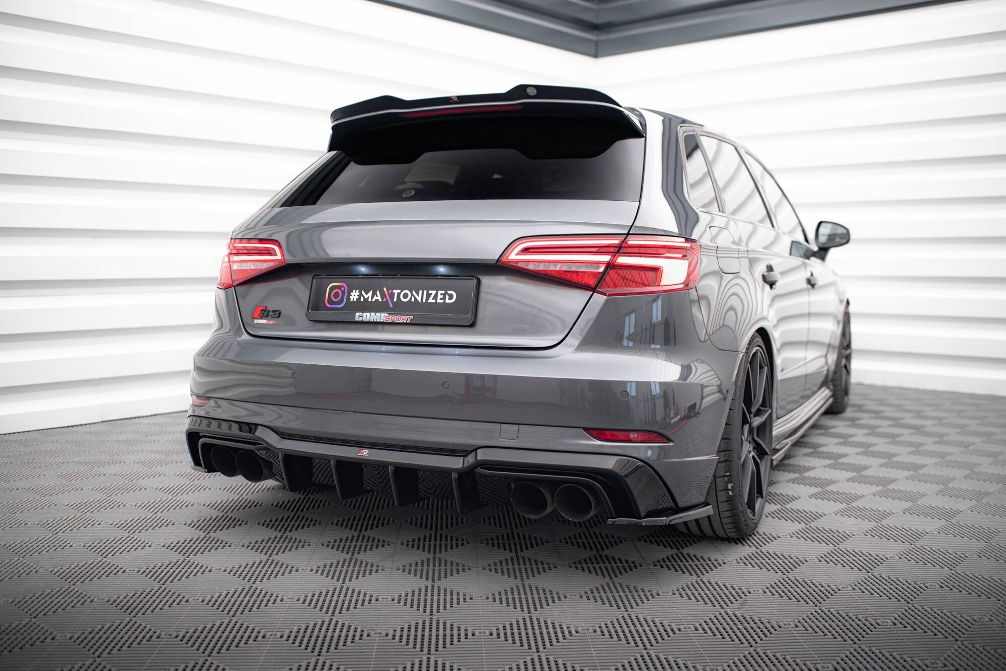 Splitters laterales traseros V.2 Audi S3 / A3 S-Line Sportback 8V Facelift