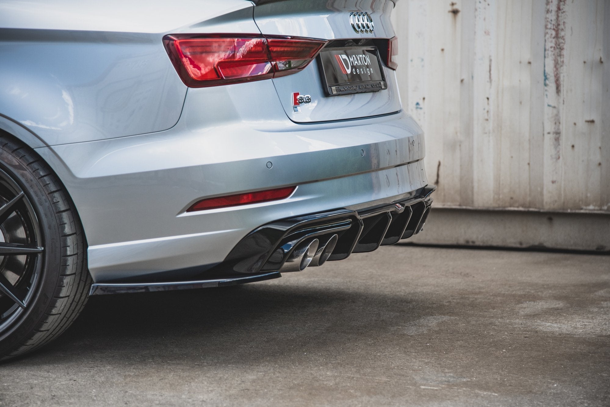 Splitters laterales traseros V.2 Audi S3 Berlina / Sedán 8V Facelift