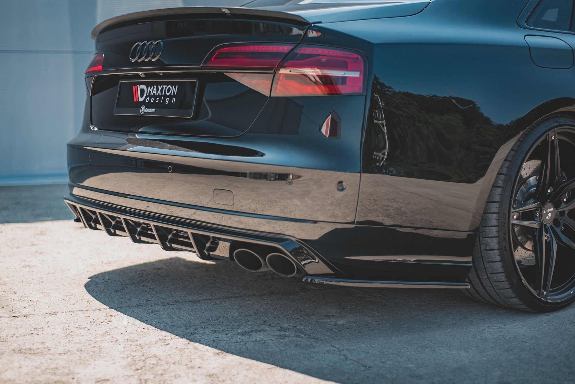Splitters laterales traseros V.2 Audi S8 D4 Facelift