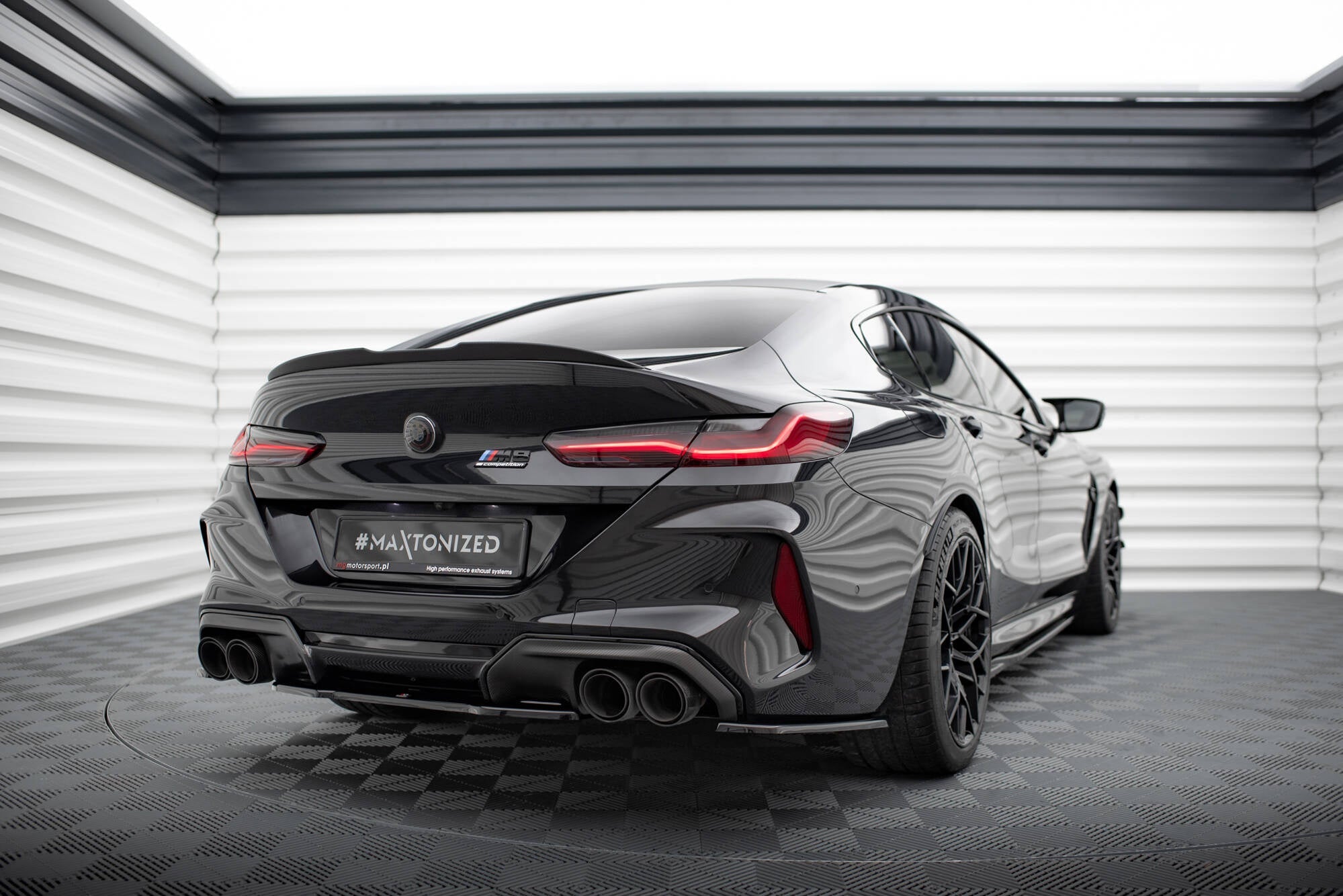 Splitters laterales traseros V.2 BMW M8 Gran Coupé F93