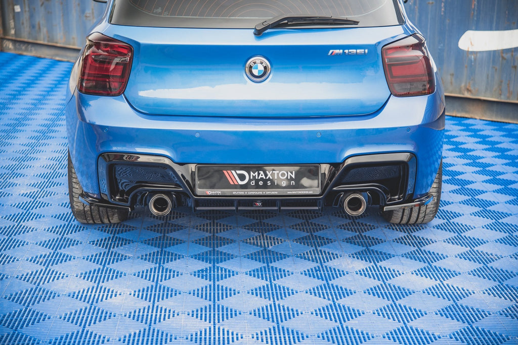 Splitters laterales traseros V2 DO añadido V1 BMW M135i F20