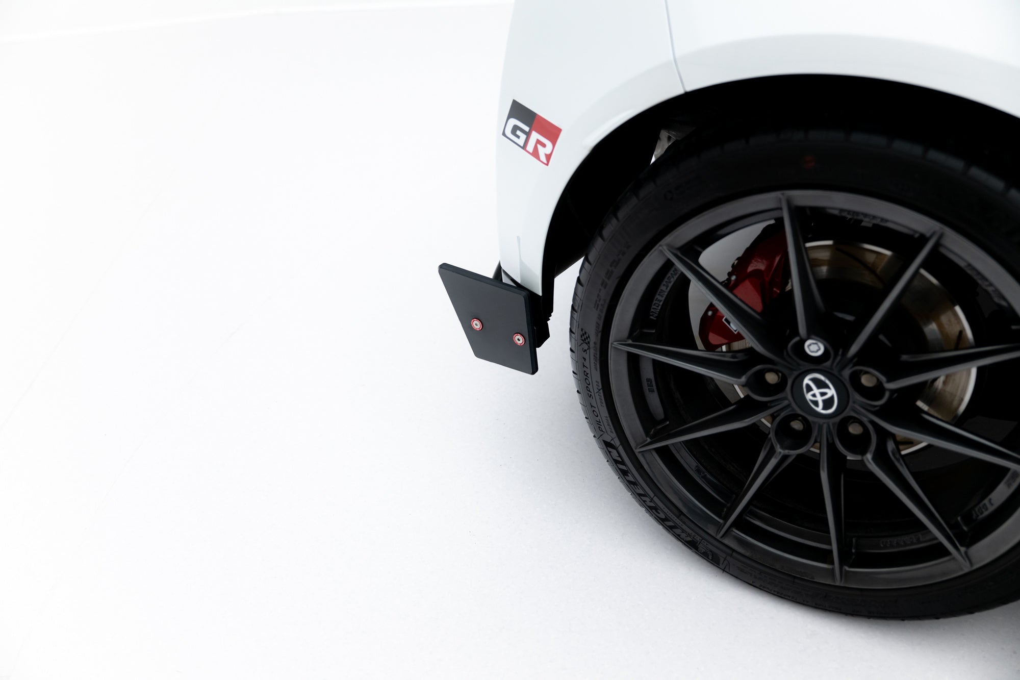 Splitters laterales traseros V.2 + Flaps Toyota GR Yaris Mk4