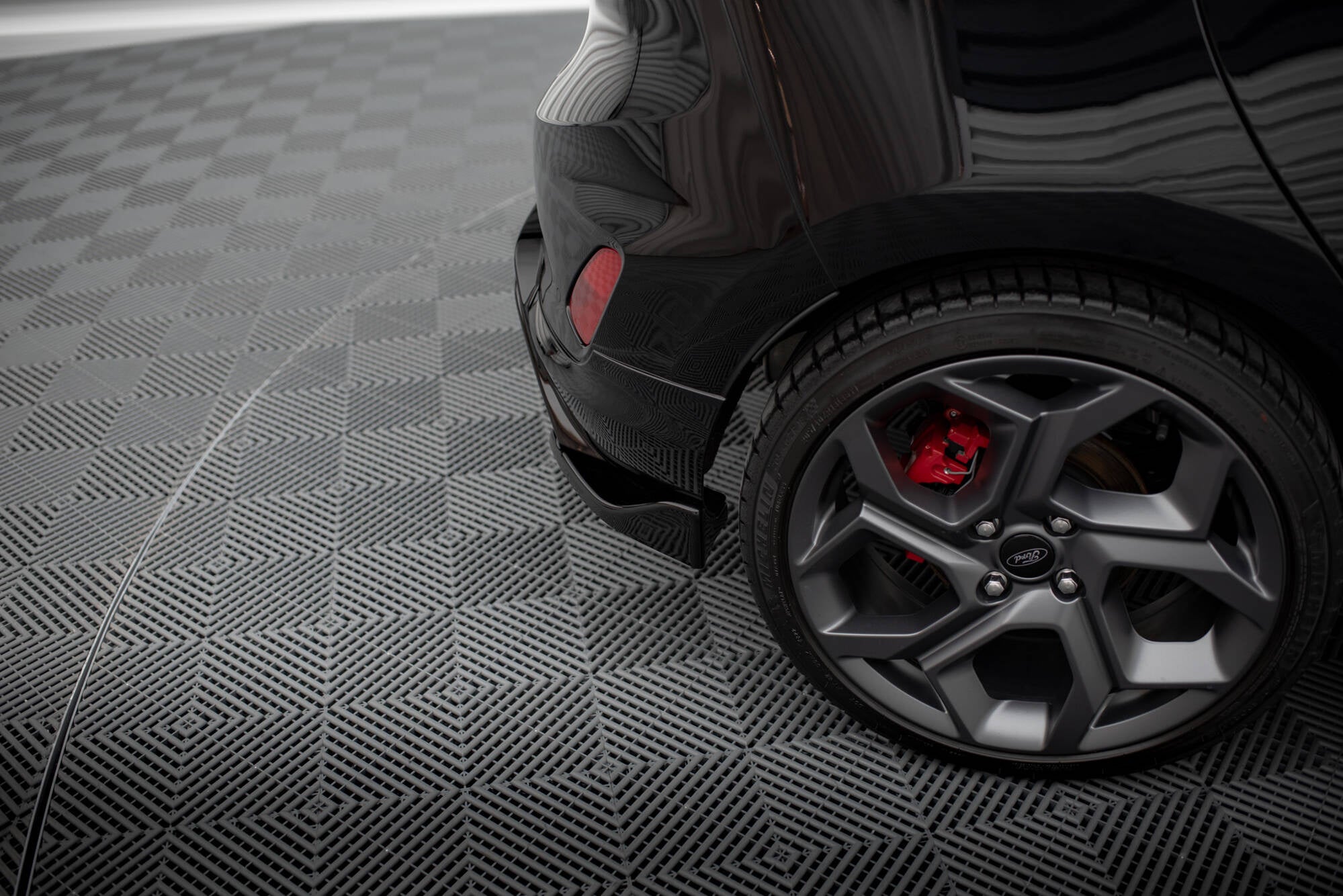 Splitters laterales traseros V.2 Ford FIesta Mk8 ST