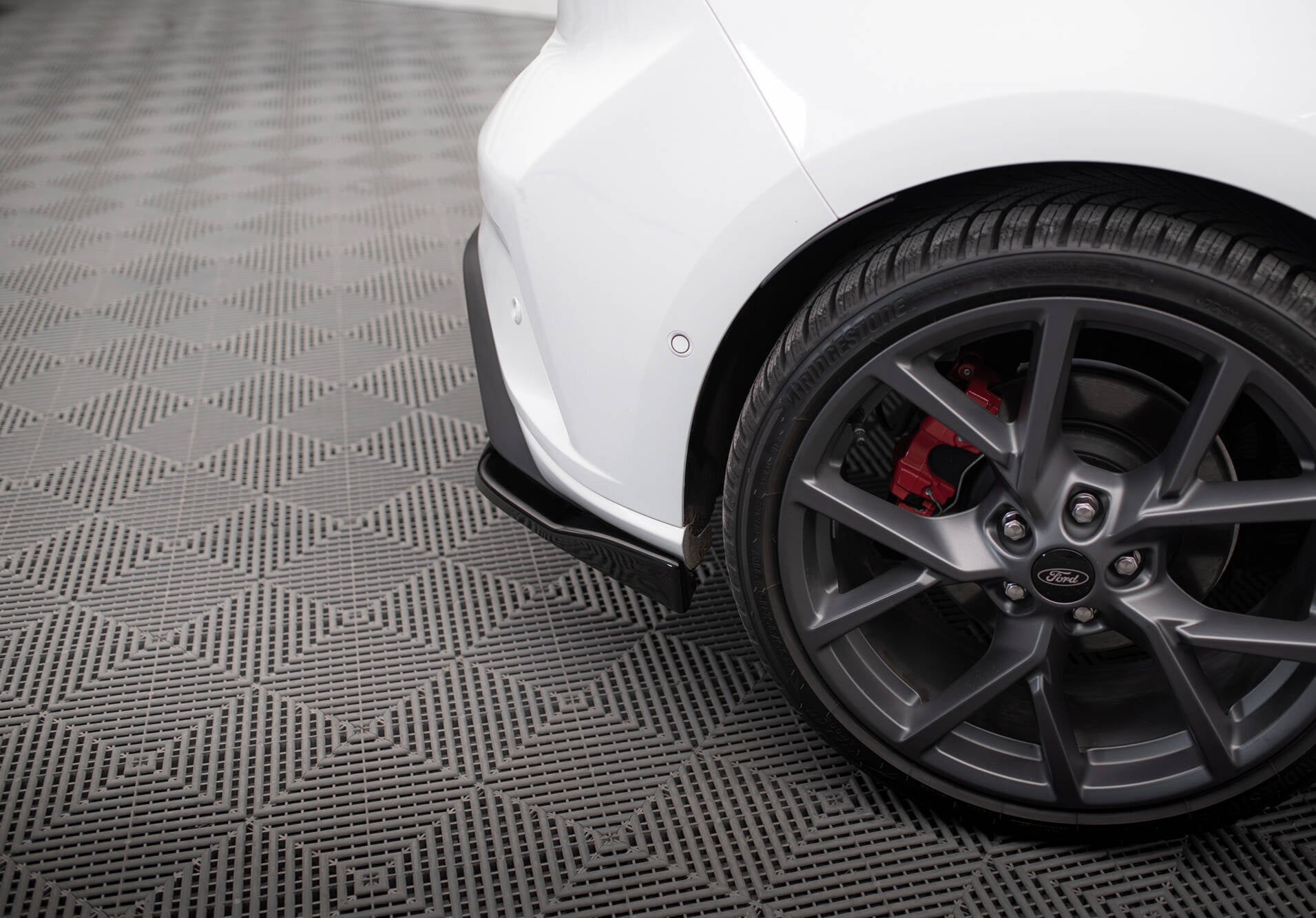 Splitters laterales traseros V.2 Ford Focus Hatchback ST Mk4