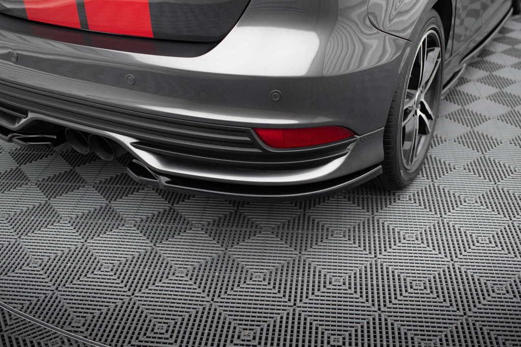 Splitters laterales traseros V.2 Ford Focus ST Mk3 Facelift