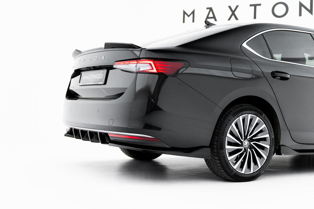 Splitters laterales traseros V.2 Skoda Superb Mk4