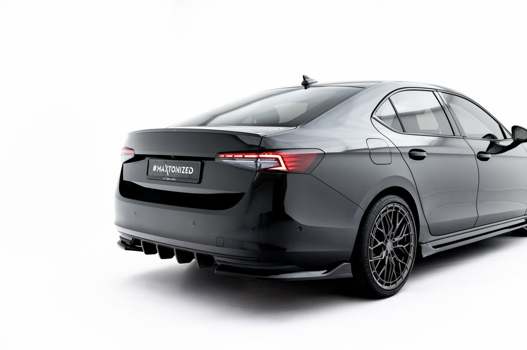 Splitters laterales traseros V.2 Skoda Superb Sportline Mk4